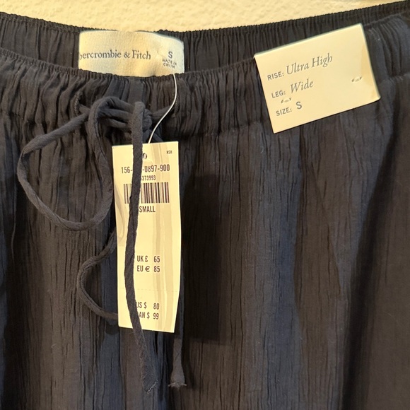 Abercrombie & Fitch Women’s Ultra High Rise Wide Leg Drawstring Trousers - Picture 5 of 5